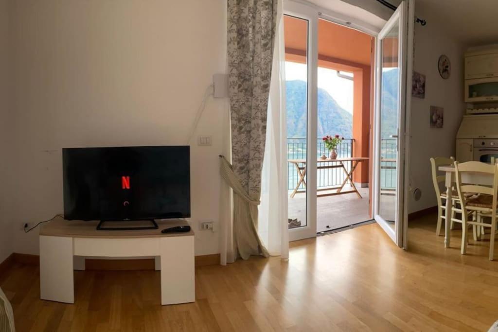 Vista Lago Panoramica Colonno エクステリア 写真