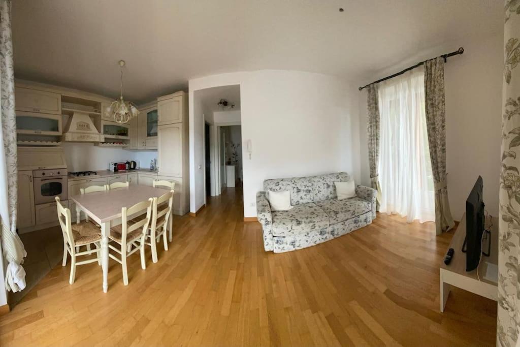 Vista Lago Panoramica Colonno エクステリア 写真