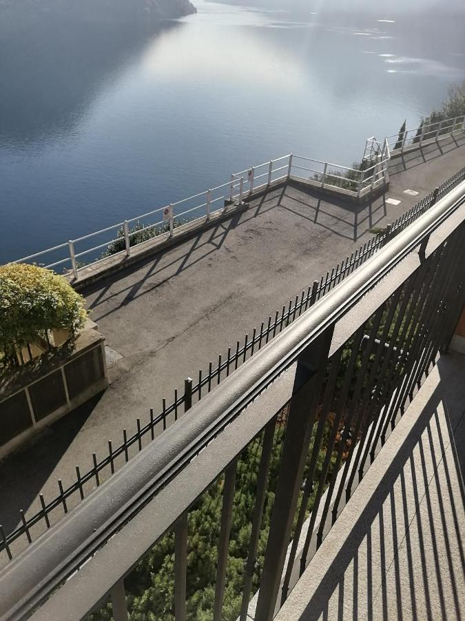 Vista Lago Panoramica Colonno エクステリア 写真